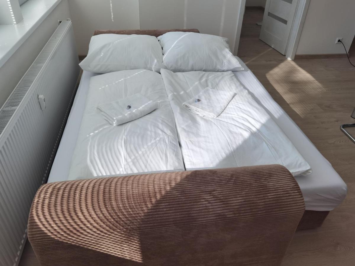Apartman Ruza 鲁容贝罗克 外观 照片